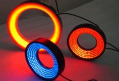 光源的颜色和什么有关？